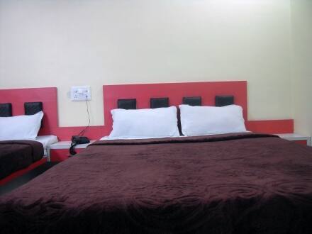 Hotel Gulzar Towers, Jabalpur 3